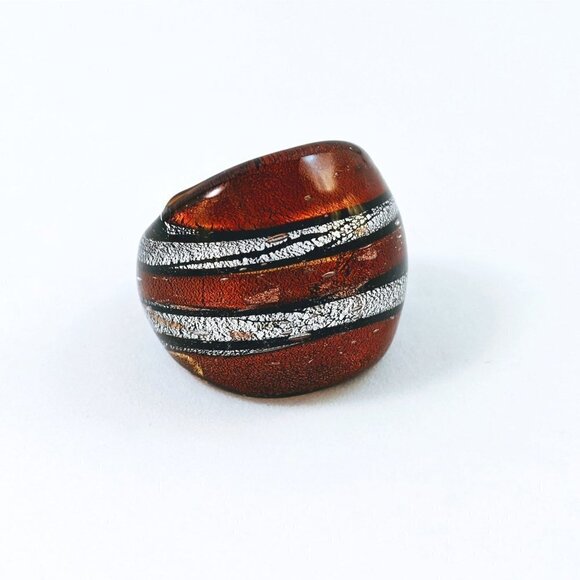 Vintage Brown Silver & Black Stripes Art Glass Domed Shimmery Wide Chunky Ring - Picture 4 of 13